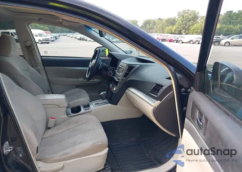 2014 Subaru Outback 2.5I Premium z USA, uszkodzony, nr VIN 4S4BRBDC6E3204950